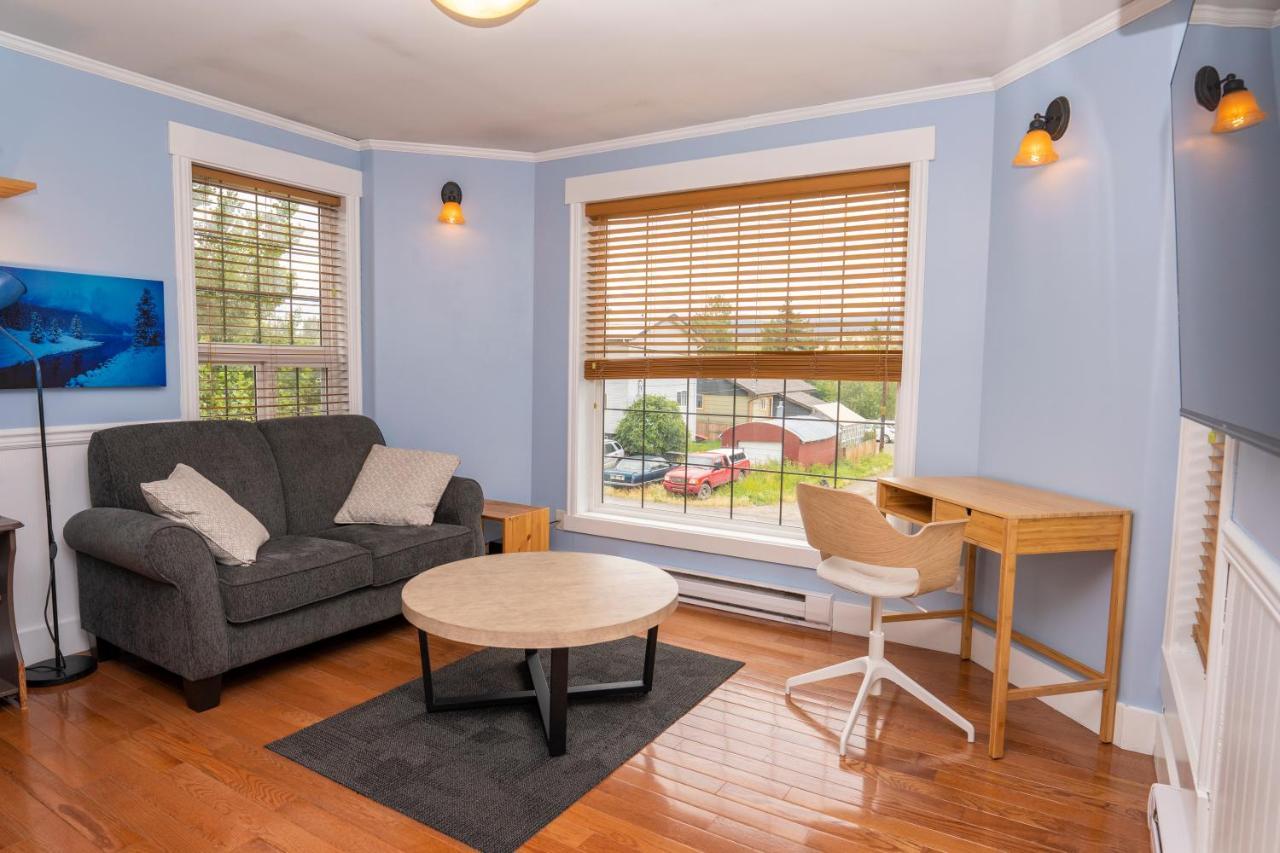 Downtown Whitehorse Apartment In Old Town Екстер'єр фото