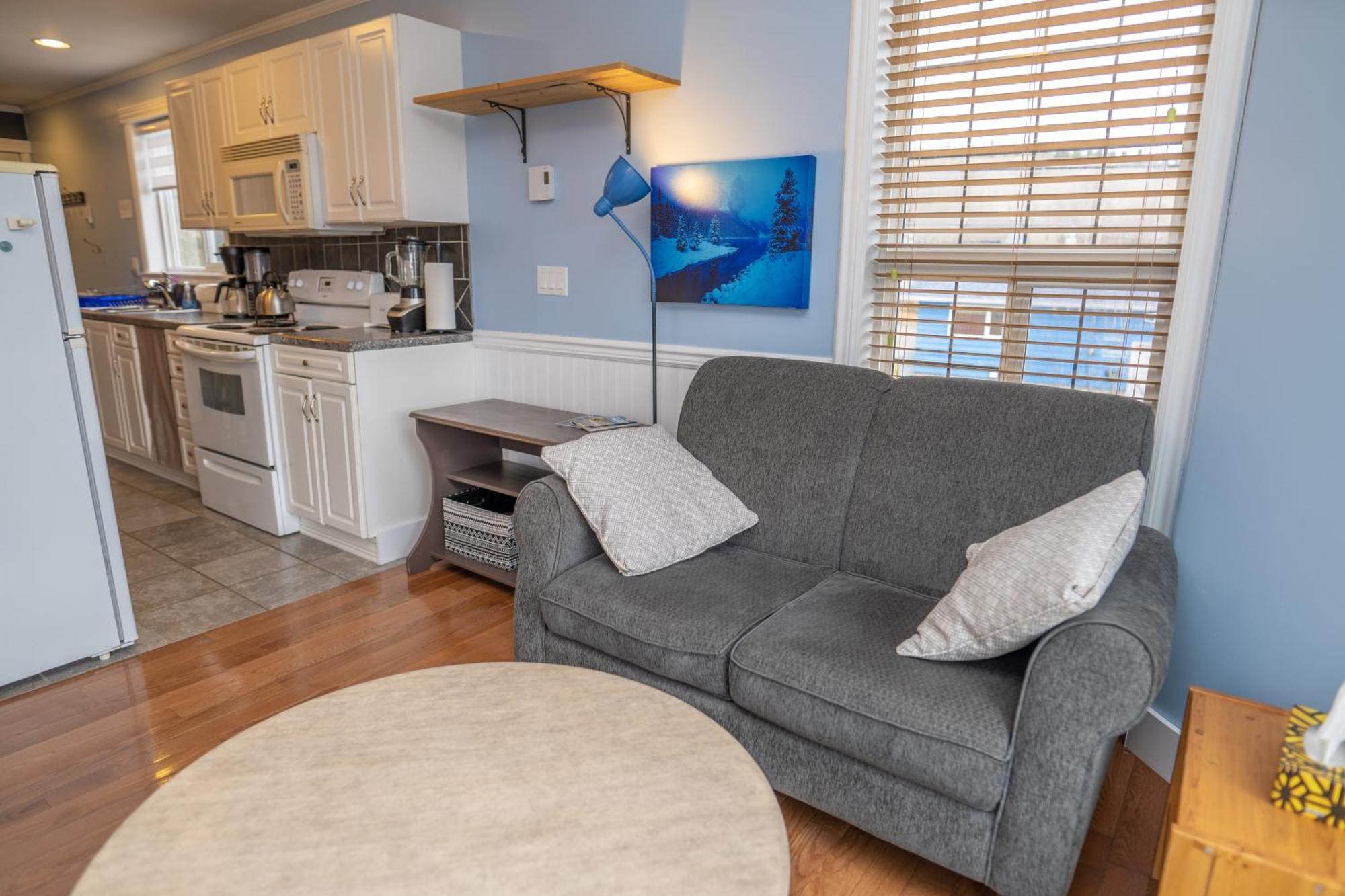 Downtown Whitehorse Apartment In Old Town Екстер'єр фото