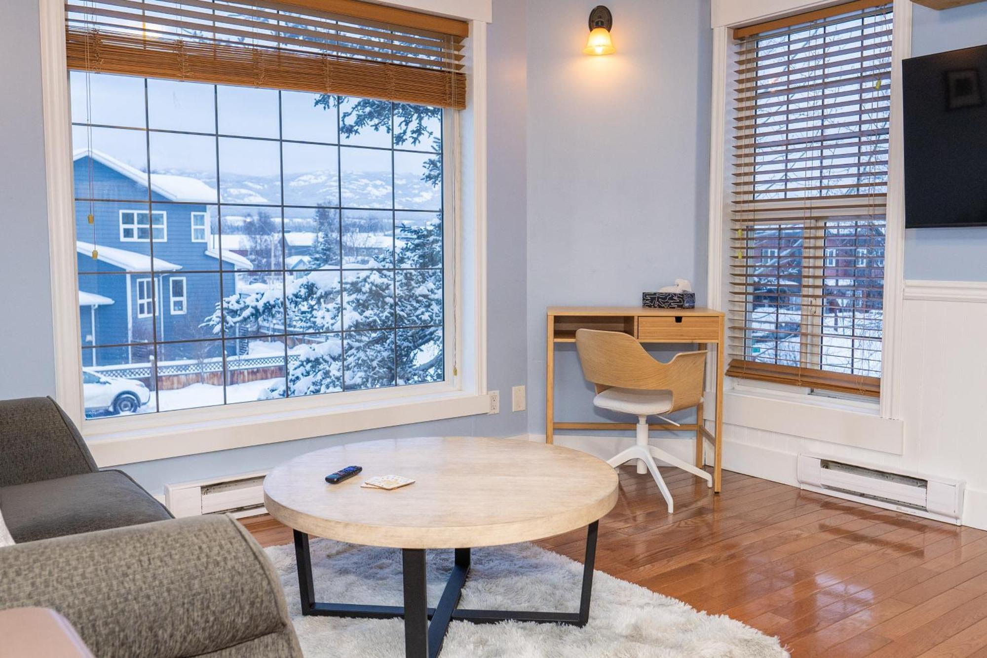 Downtown Whitehorse Apartment In Old Town Екстер'єр фото